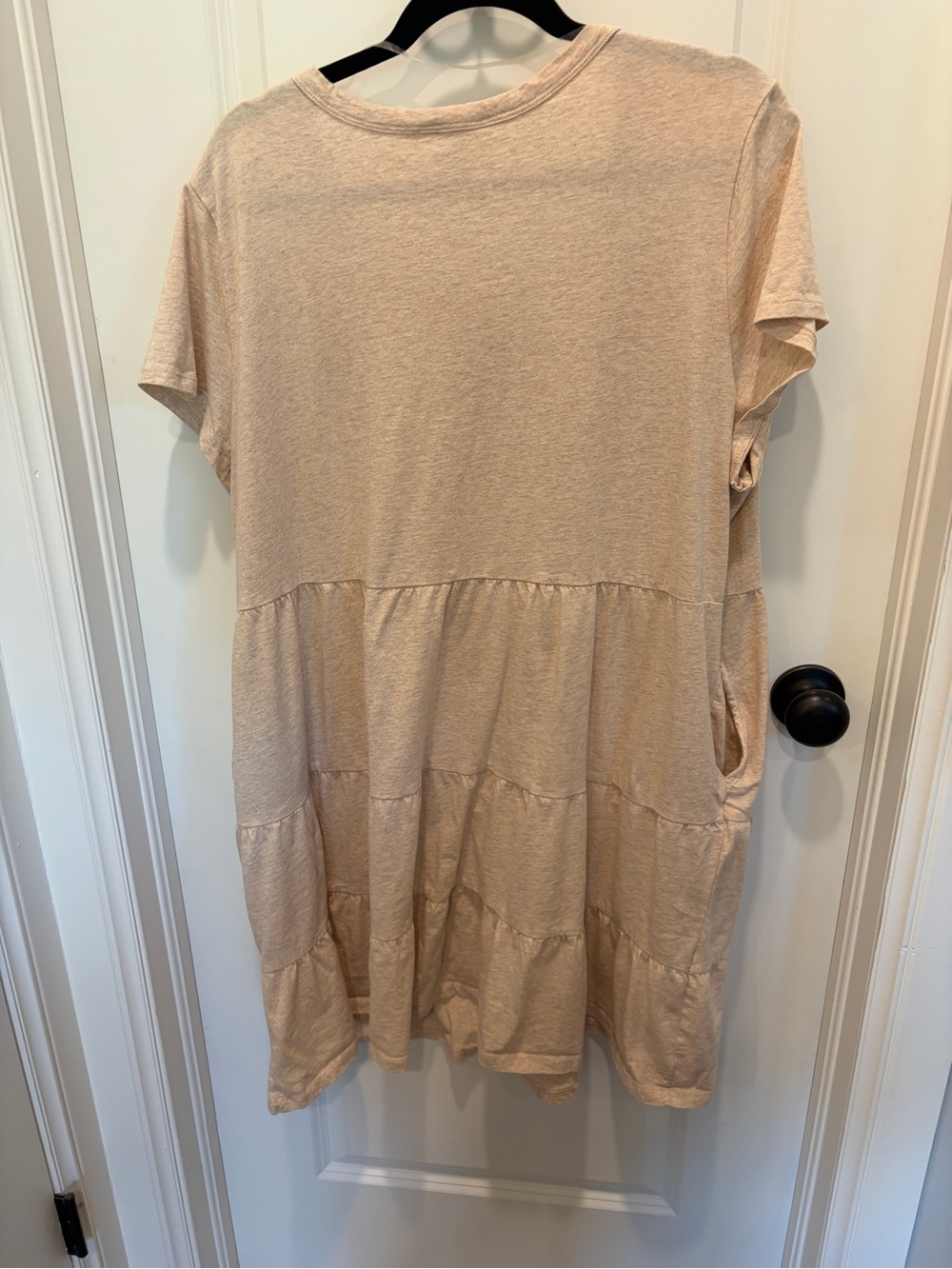Beige Short-Sleeve Tiered Knit Tunic midi dress. Xxl - Picture 3 of 4